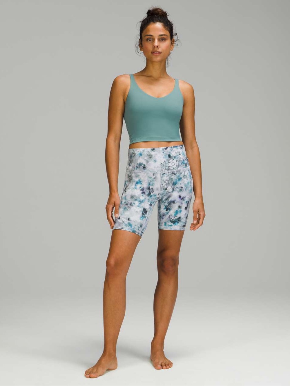 Lululemon Align Short 8" in Kaleidofloral Multi Blue Gray Size 10 Bike Shorts